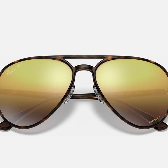 Ray Ban Chromatic polarized sunglasses, color is light Havana. Brand new! - Picture 6 of 8